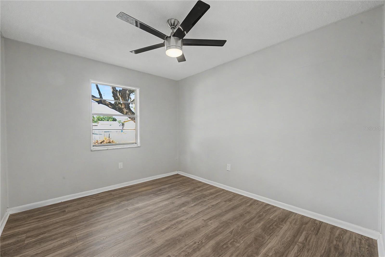 4717 Howard St Property Photo 24