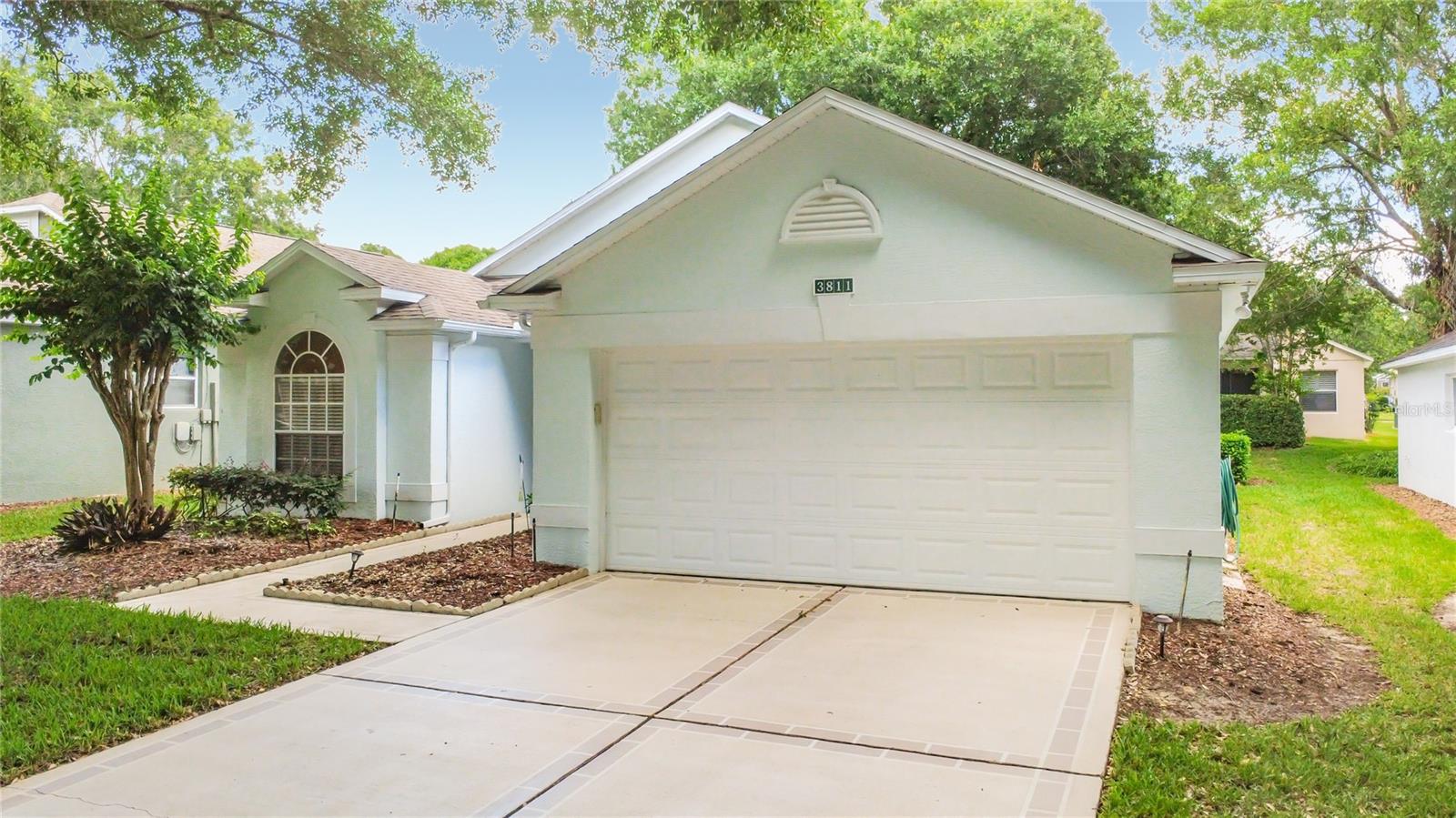 3811 Westerham Dr Property Photo 3