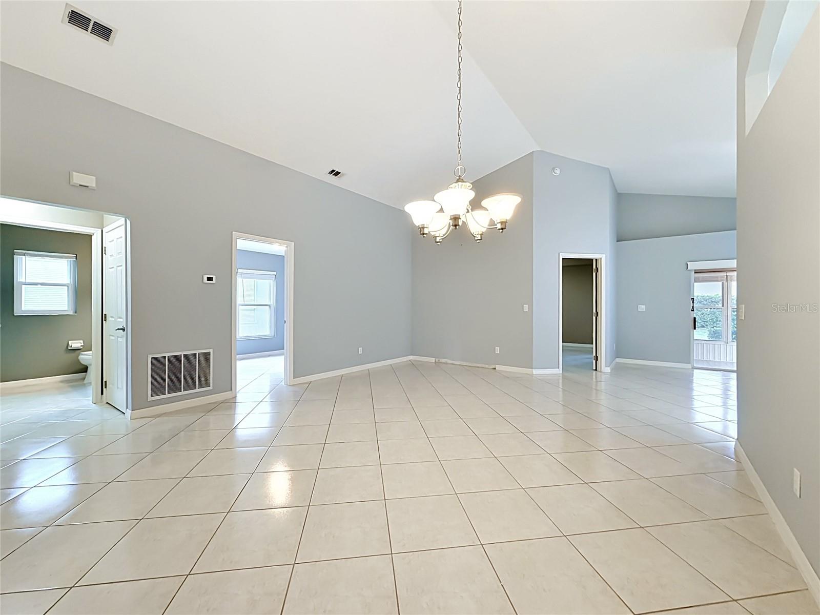 3811 Westerham Dr Property Photo 8