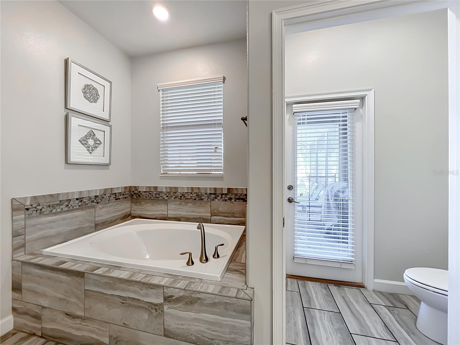 1505 Rolling Fairway Dr Property Photo 25