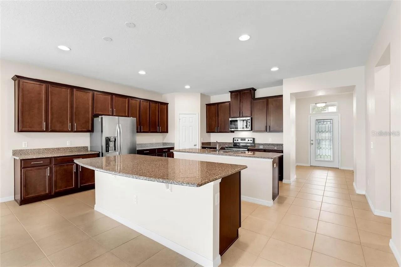 12201 Sawgrass Reserve Blvd Property Photo 2