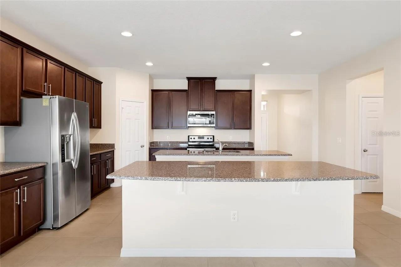 12201 Sawgrass Reserve Blvd Property Photo 4