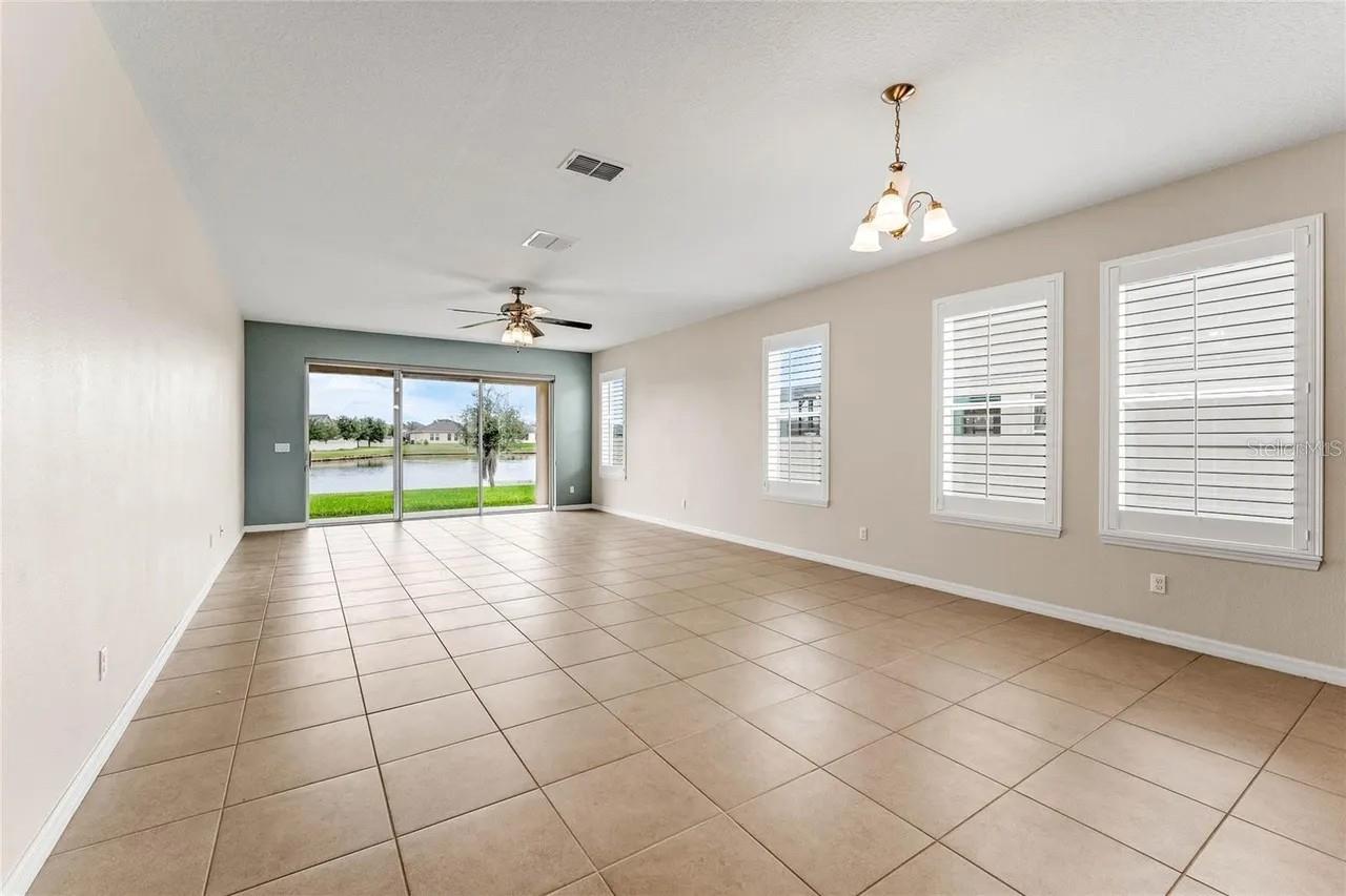 12201 Sawgrass Reserve Blvd Property Photo 6