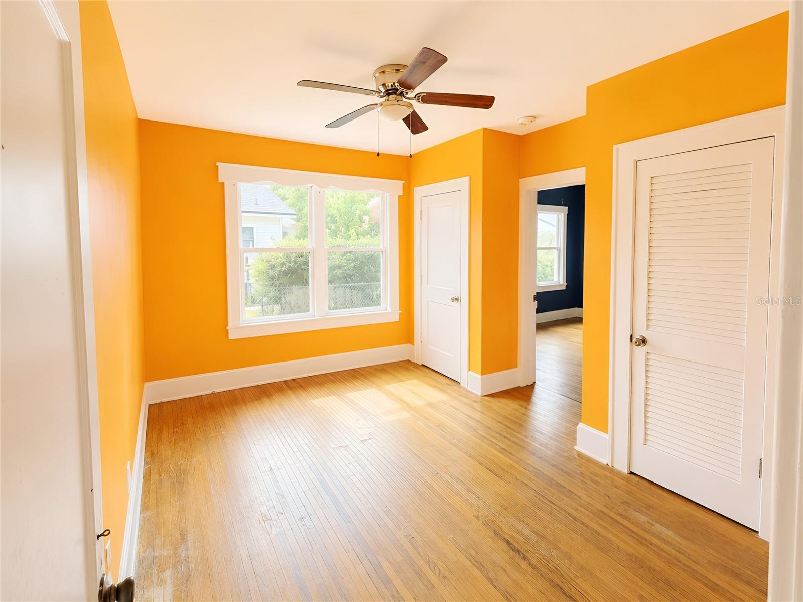 1037 Lexington St Property Photo 7