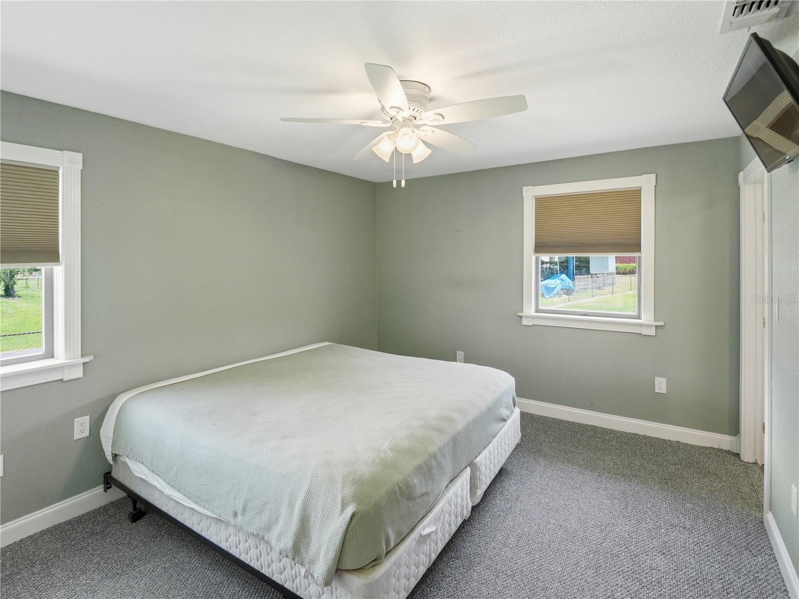 2955 Godwin Rd Property Photo 11
