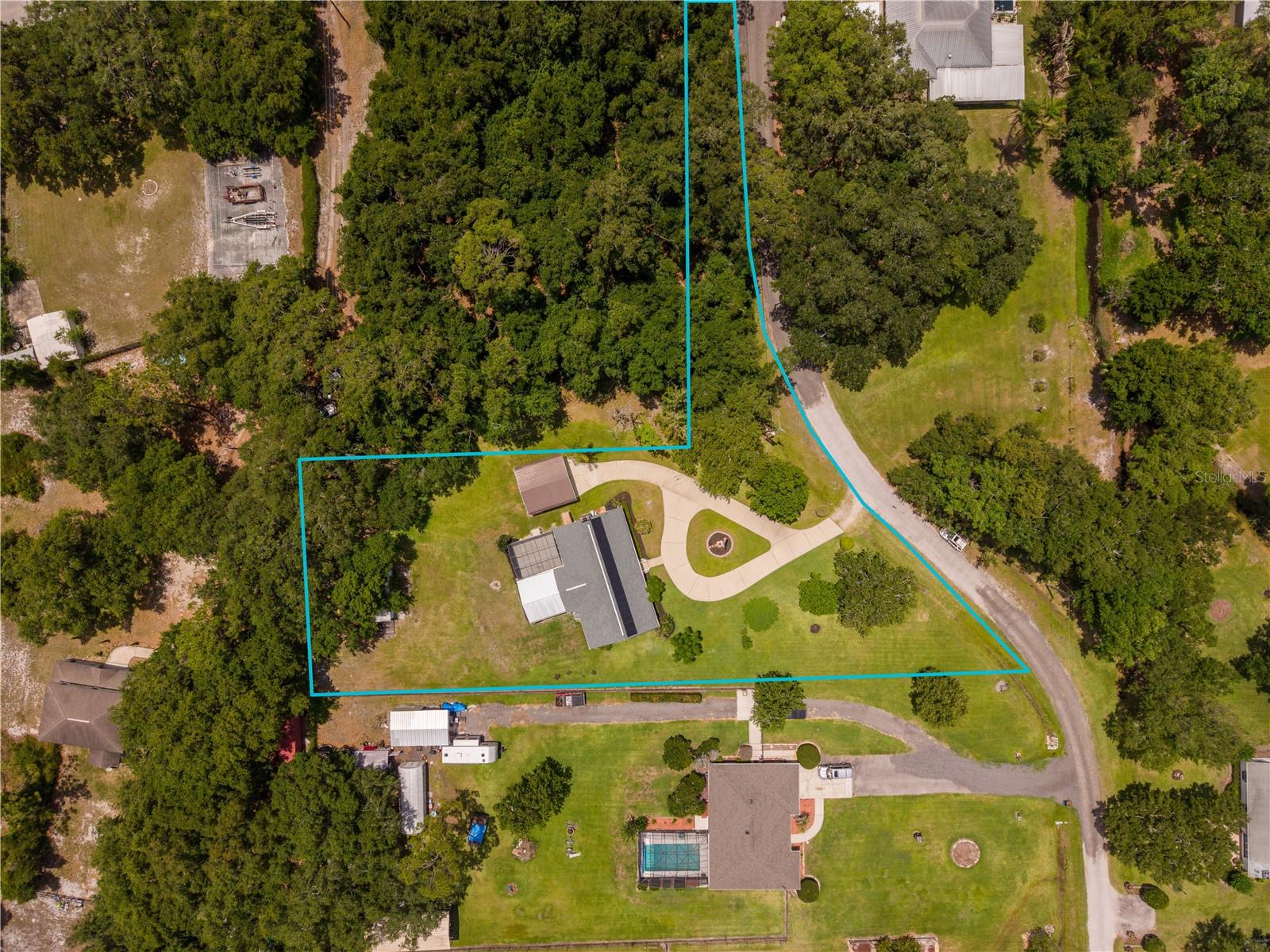 2955 Godwin Rd Property Photo 29