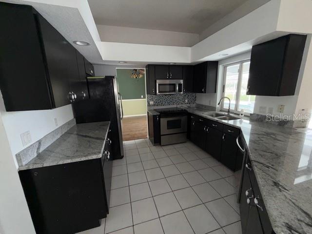 1235 Odoniel Loop S Property Photo 4