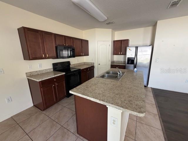 117 Tanager St Property Photo 2