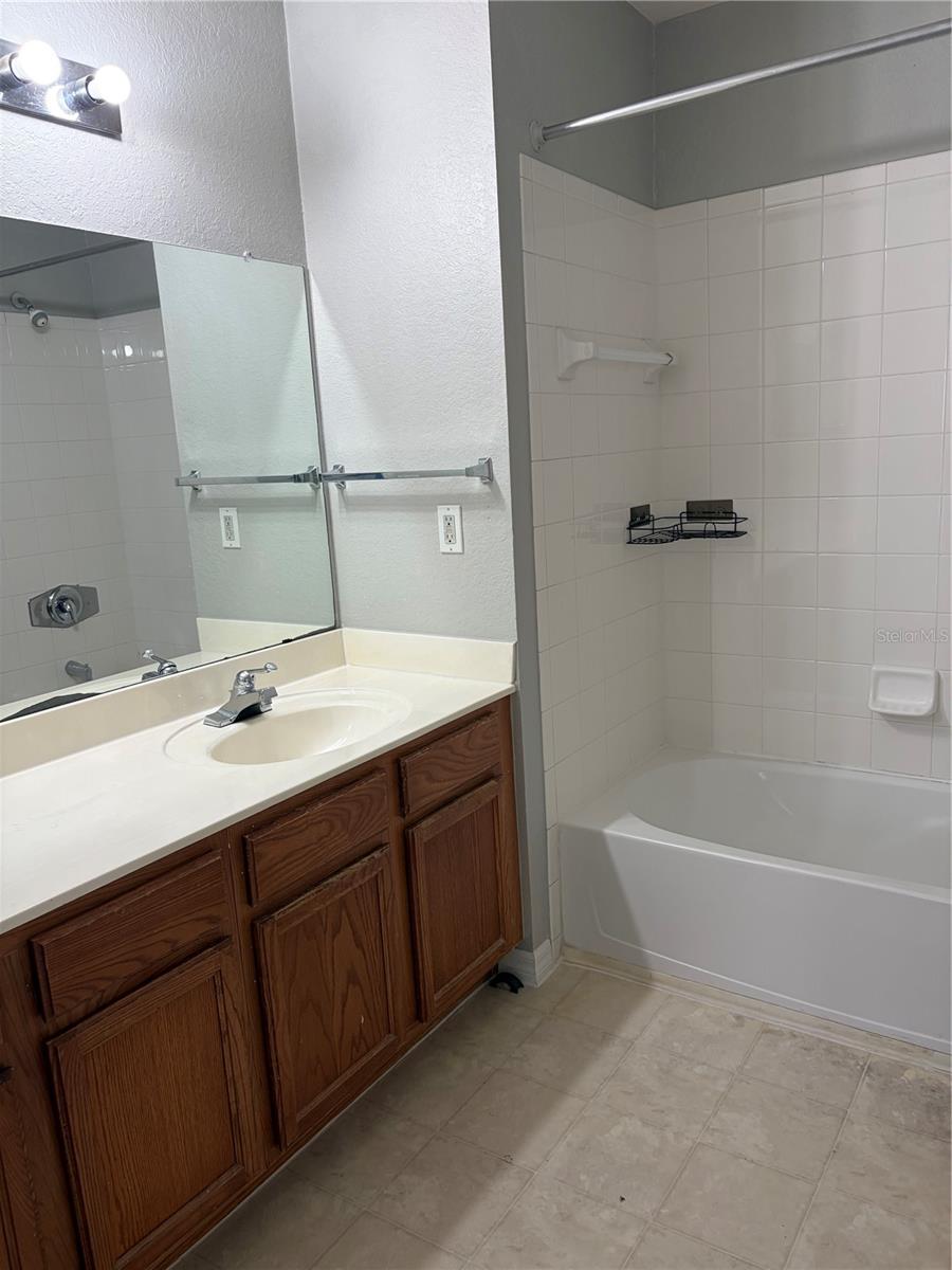 2610 Lodi Cir #102 Property Photo 17