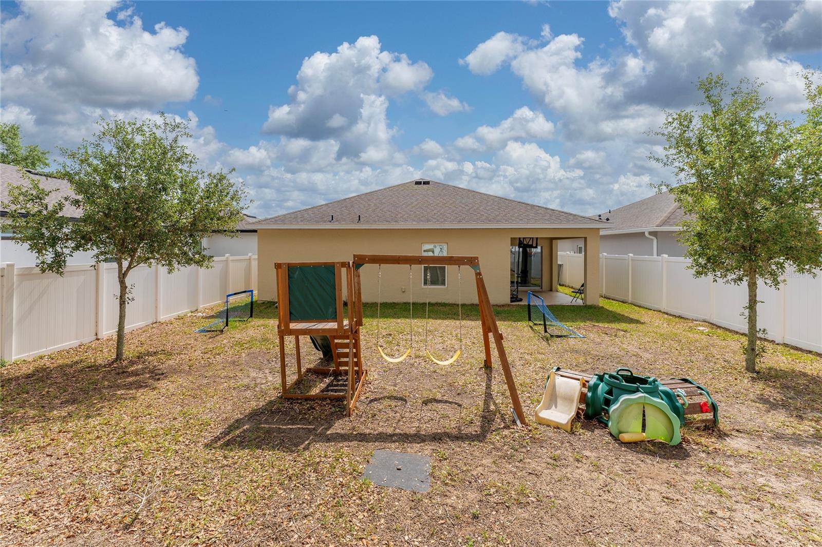 1209 Stratton Ave Property Photo 34