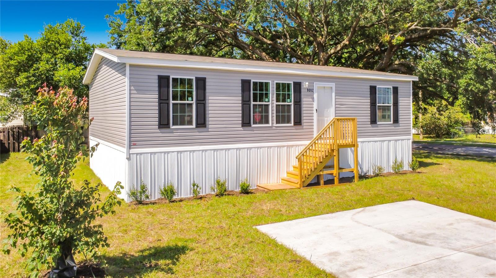 8002 Mobilaire Dr Property Photo 2