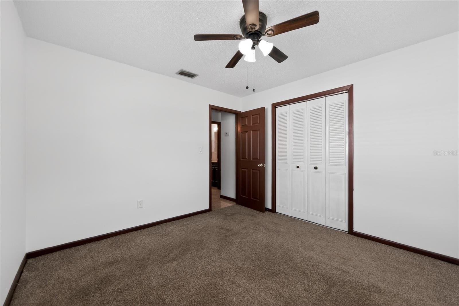 755 Park Ln Property Photo 16