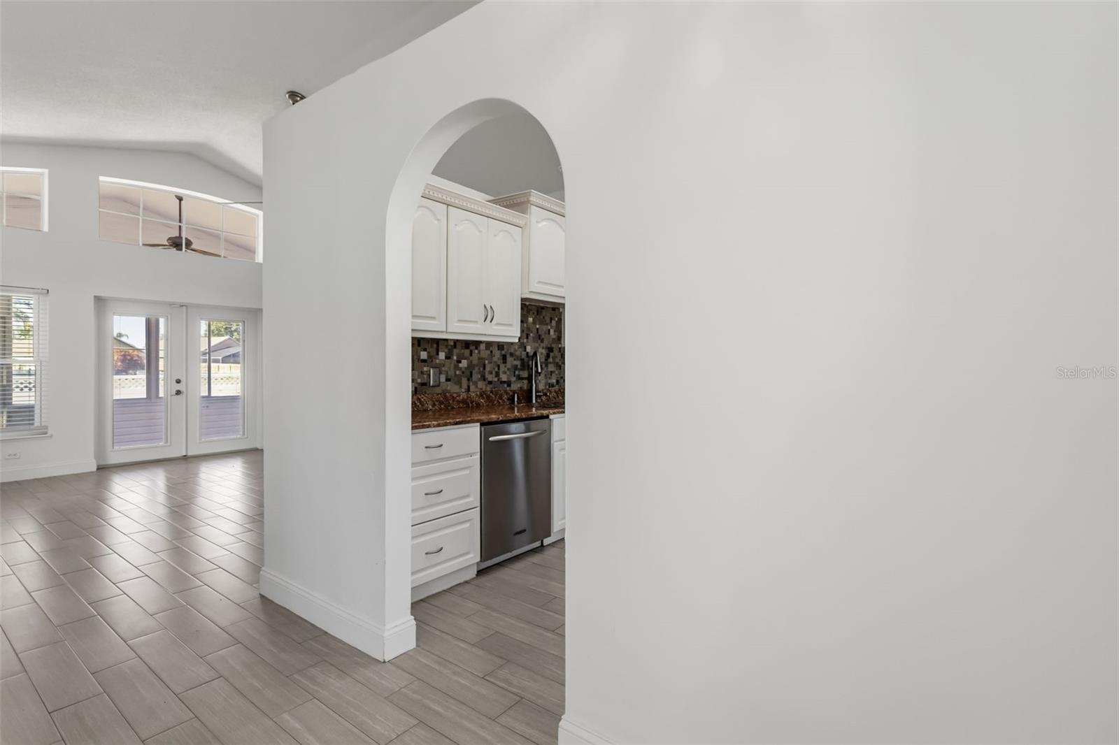 1746 Westminster Trl Property Photo 6
