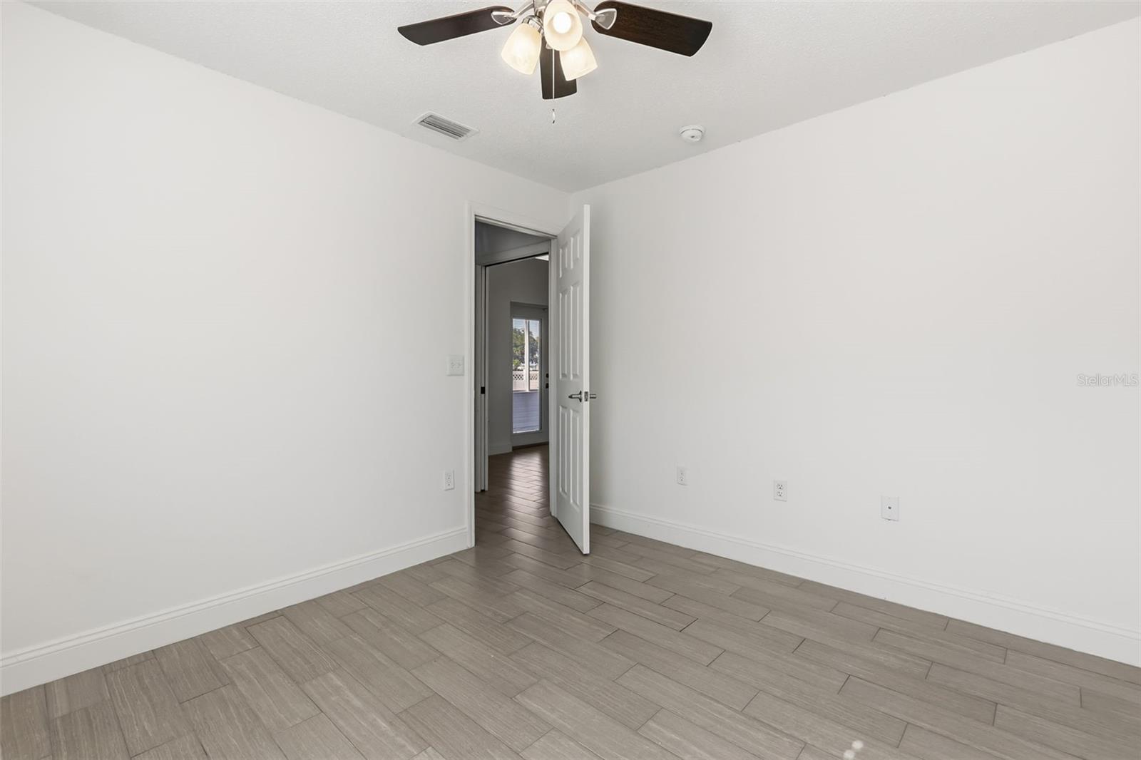 1746 Westminster Trl Property Photo 17
