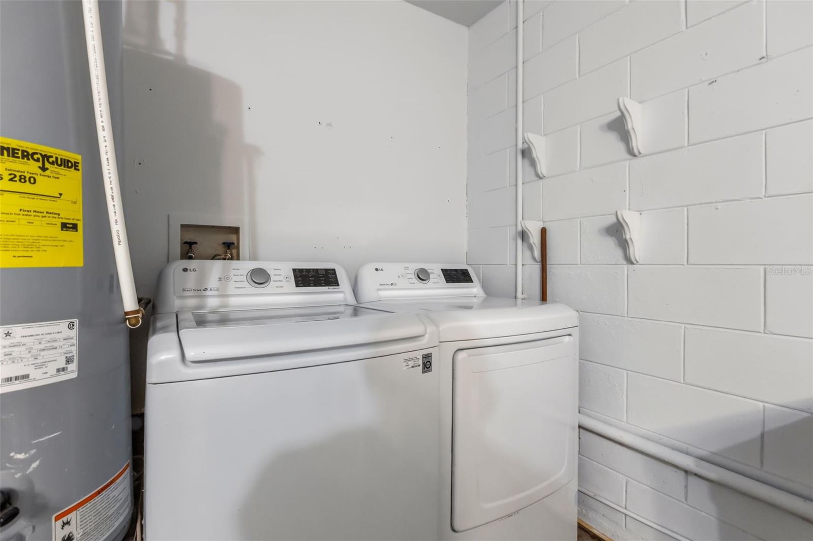 1746 Westminster Trl Property Photo 24