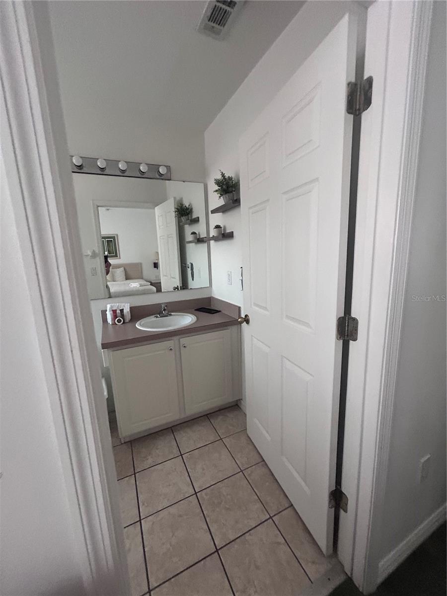 1064 Park Ridge Cir Property Photo 17