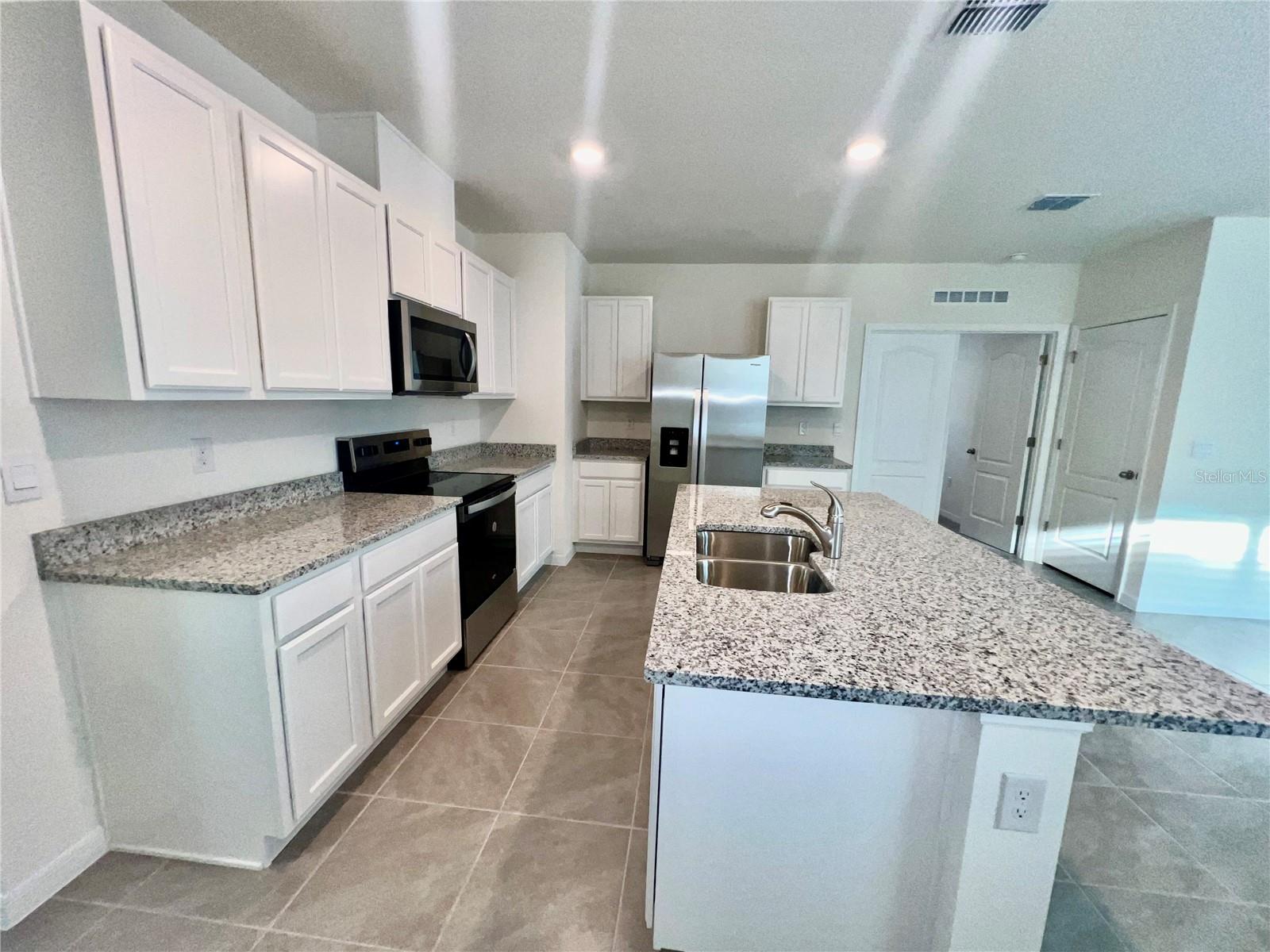 7086 Cattle Egret Dr Property Photo 11