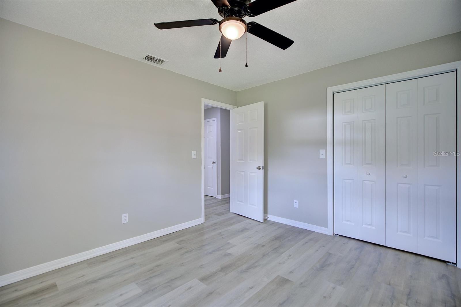 503 Rich St Property Photo 9