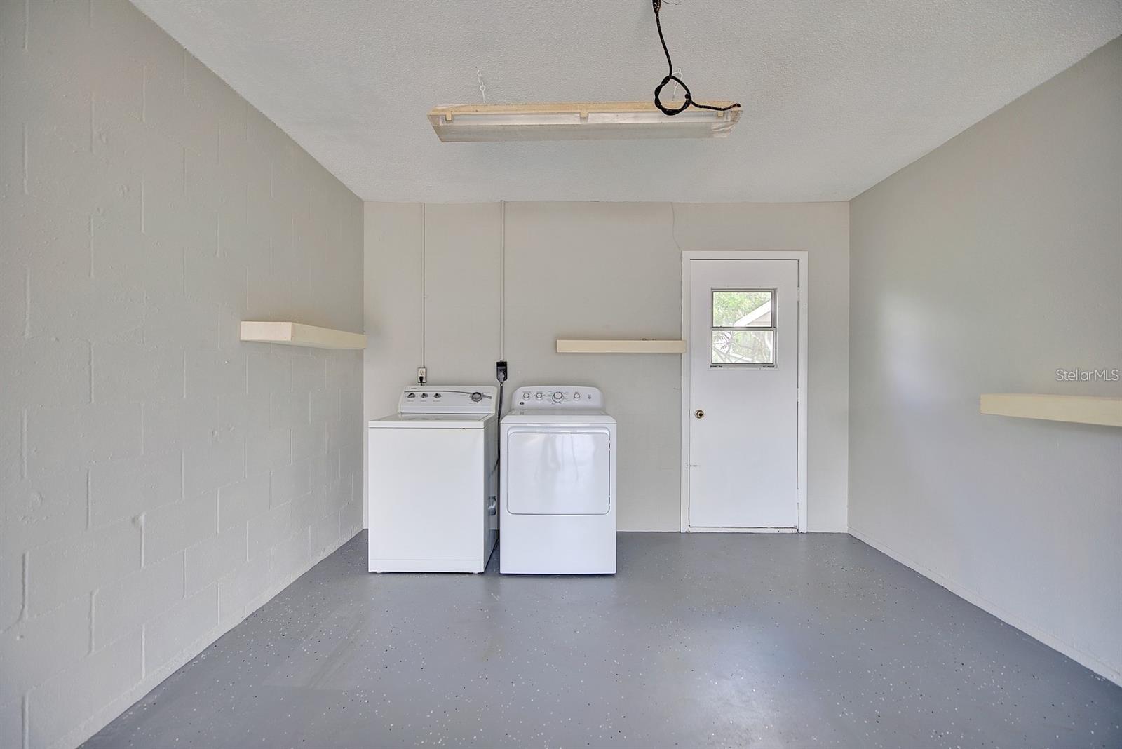 503 Rich St Property Photo 16
