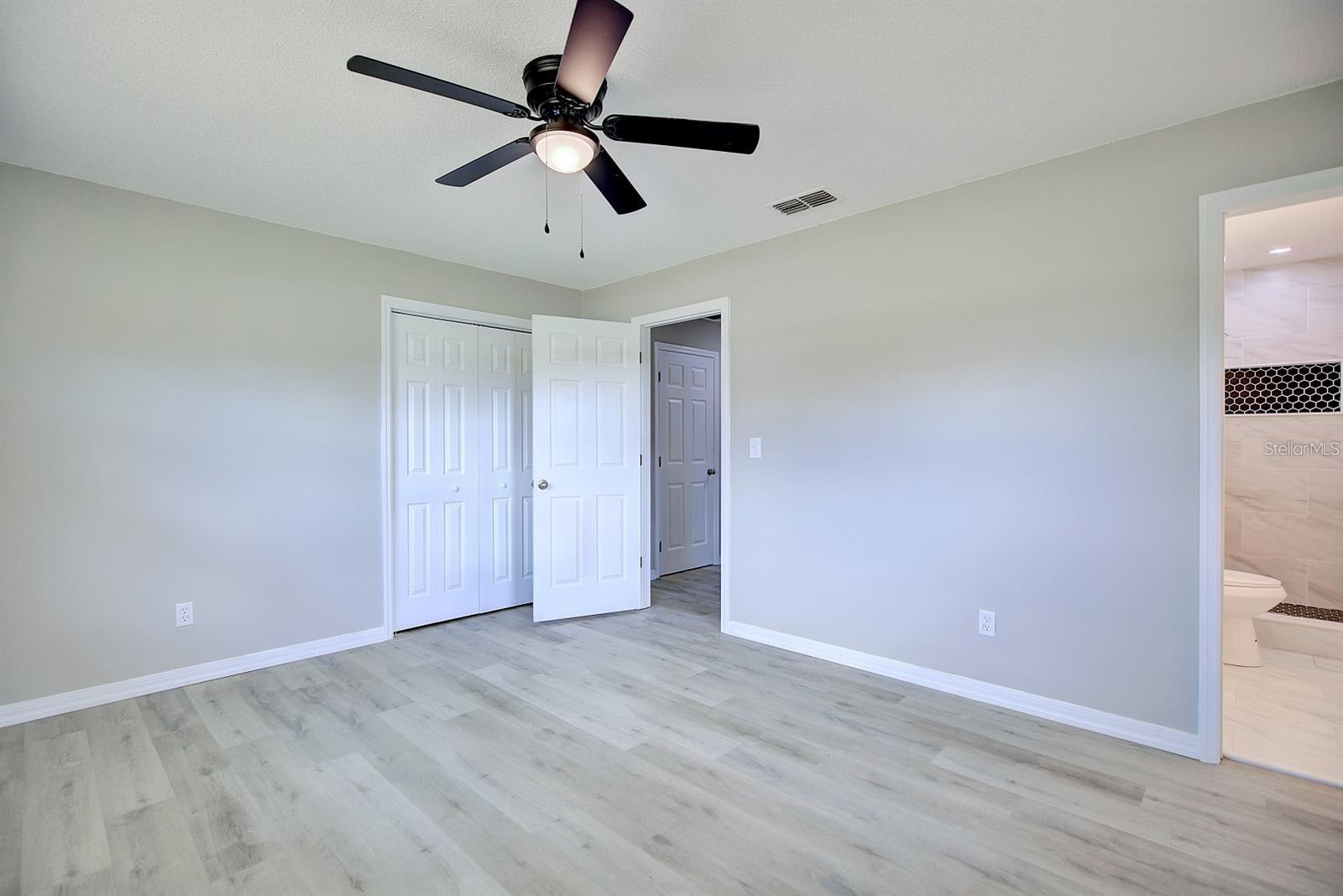503 Rich St Property Photo 24