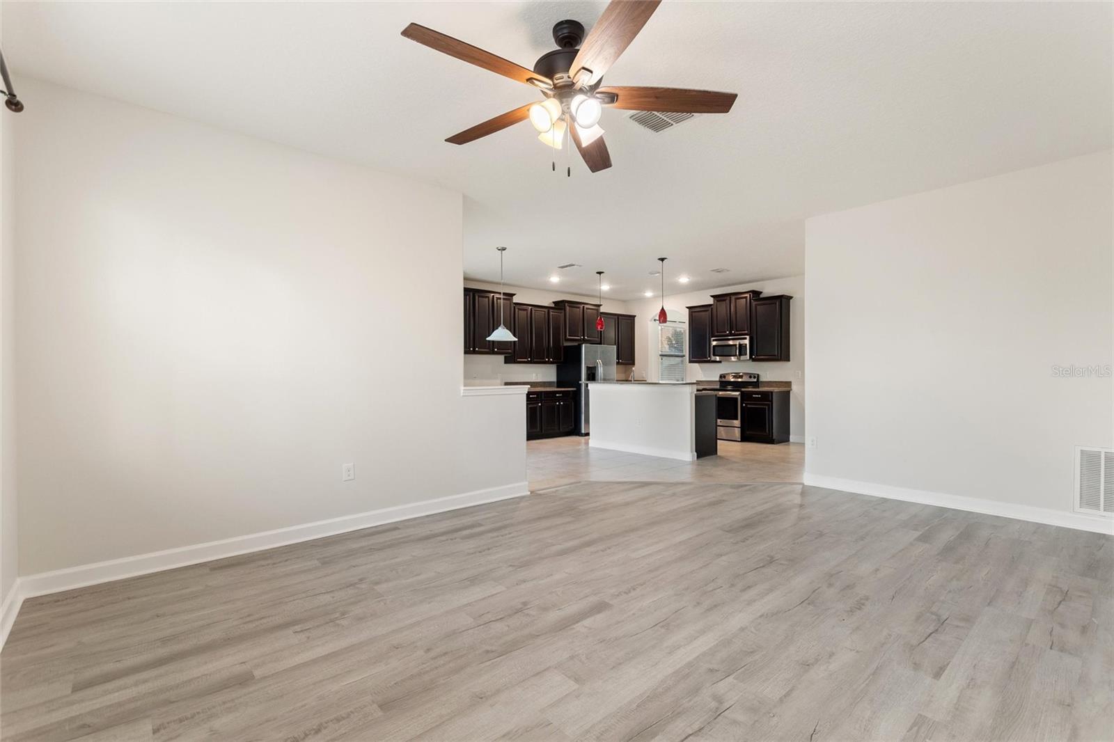1315 Moss Creek Ln Property Photo 14