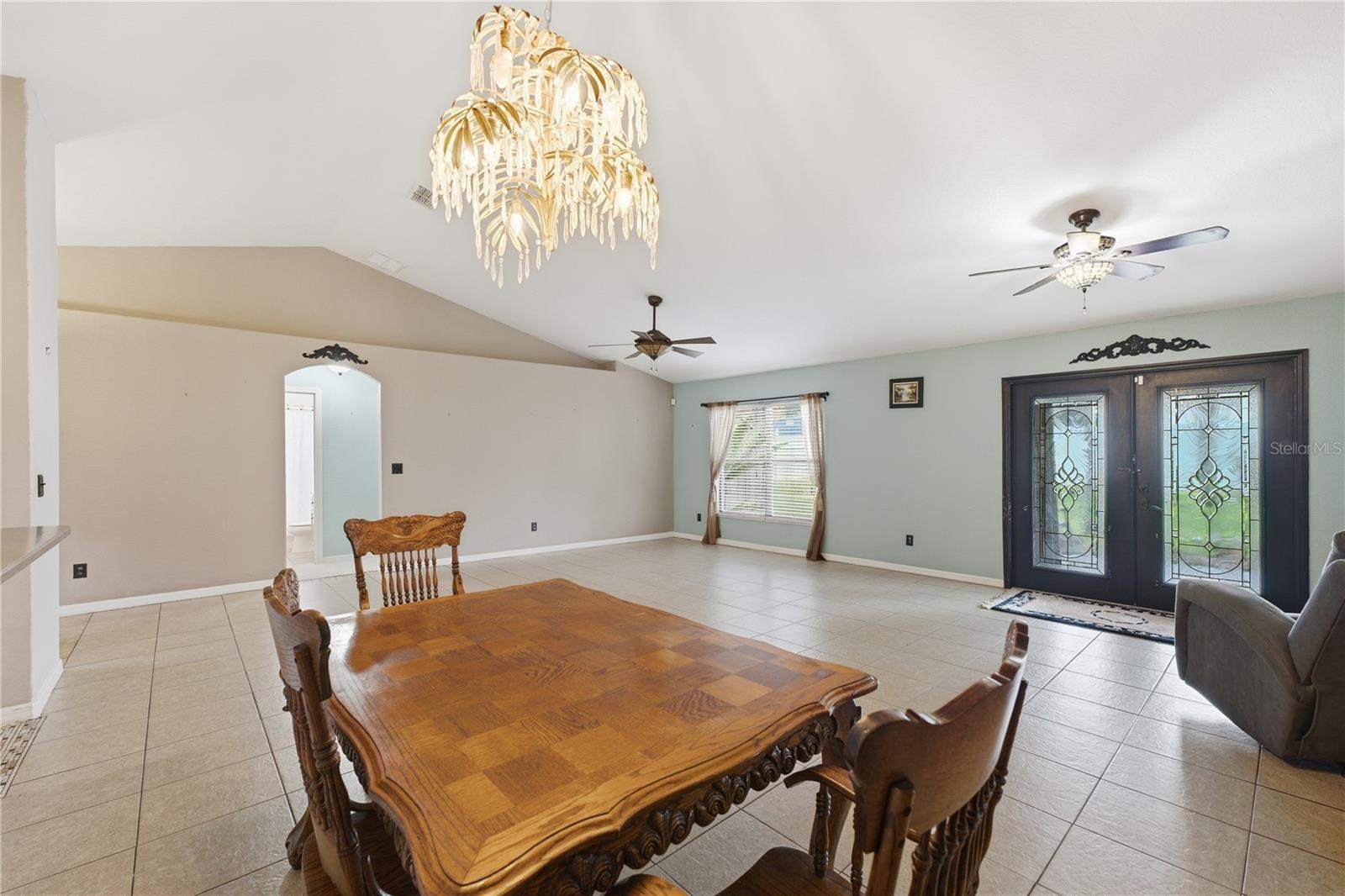 2808 Jebidiah Ct Property Photo 9