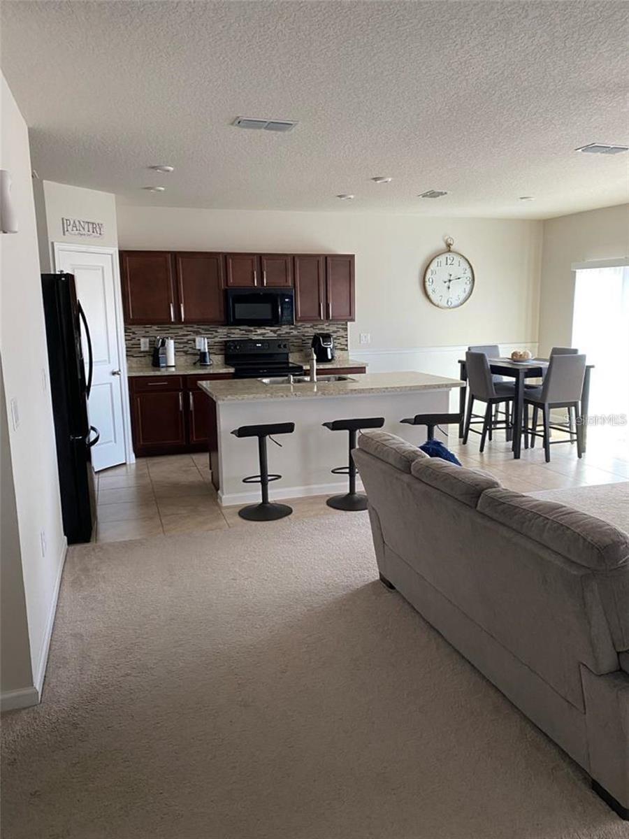 372 Rooks Loop Property Photo 4
