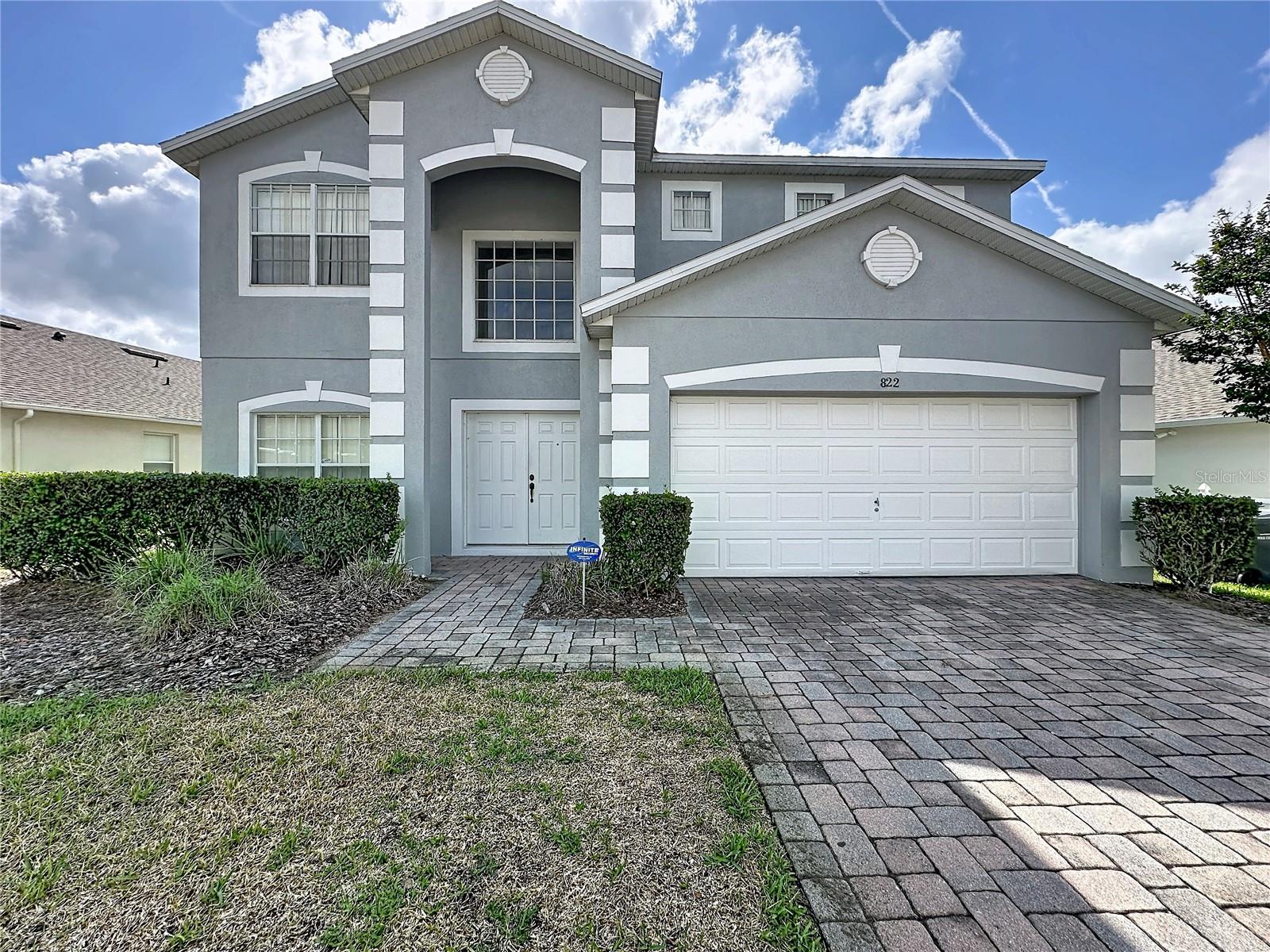 822 Balmoral Dr Property Photo 1