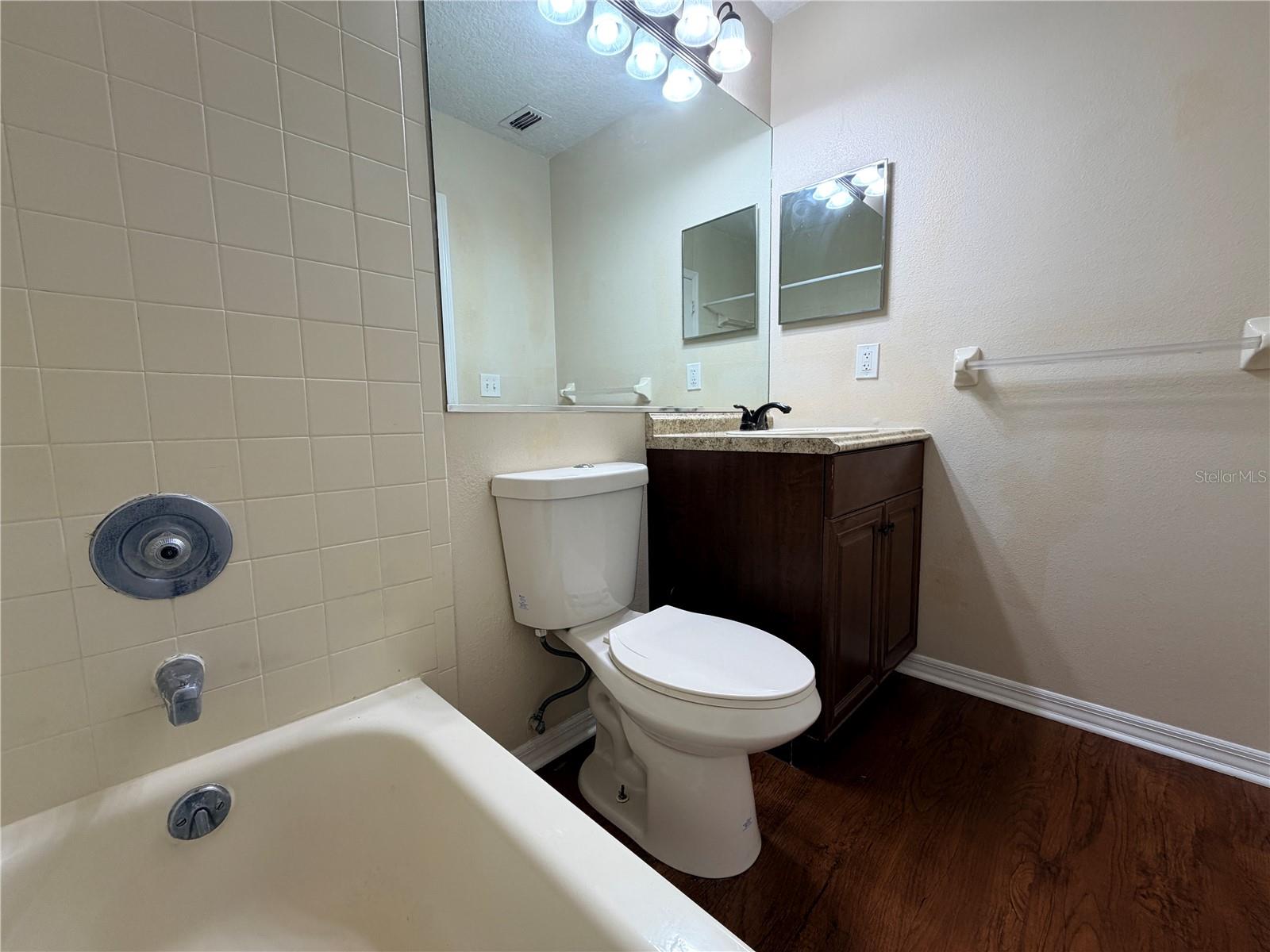 3220 Oak Lawn Place Pl #210 Property Photo 14
