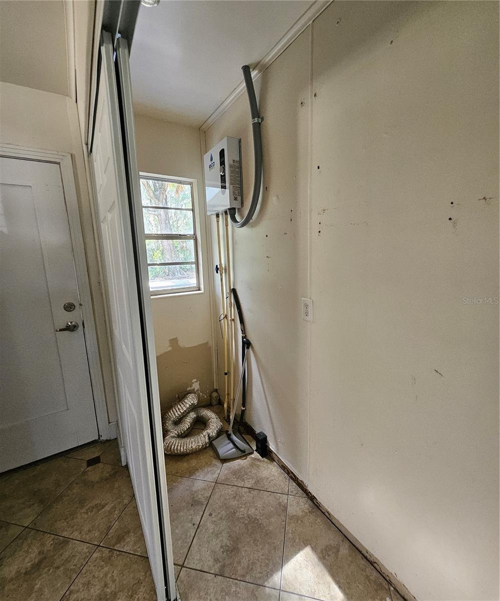 7237 Hillcrest St Property Photo 10