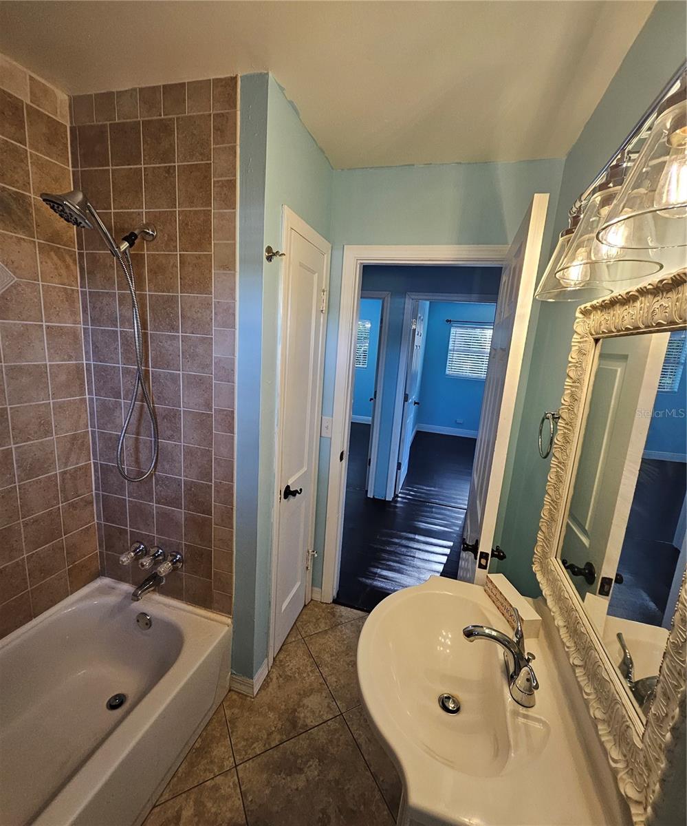 7237 Hillcrest St Property Photo 20