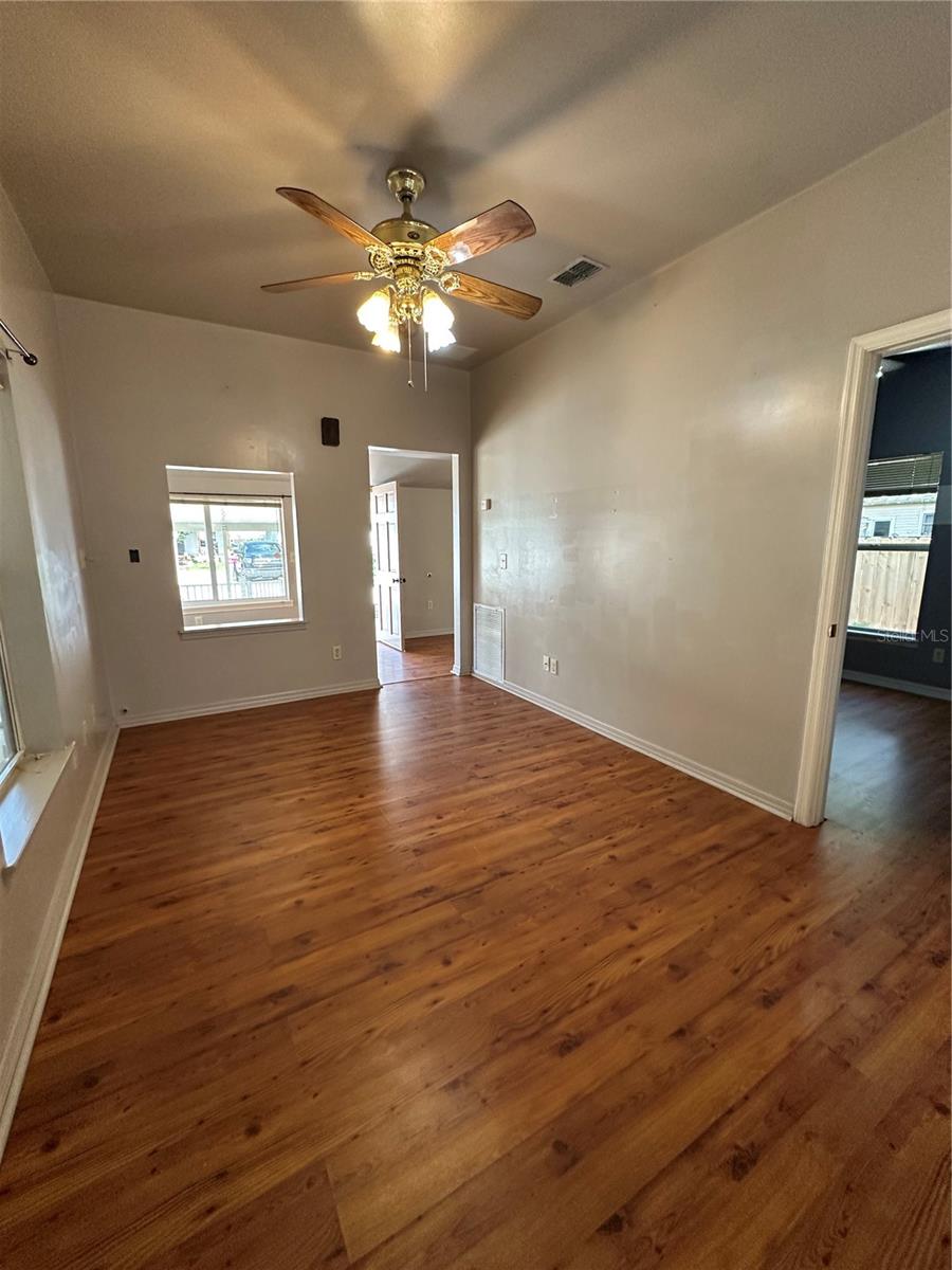 606 New York Ave #new York Ave Property Photo 11
