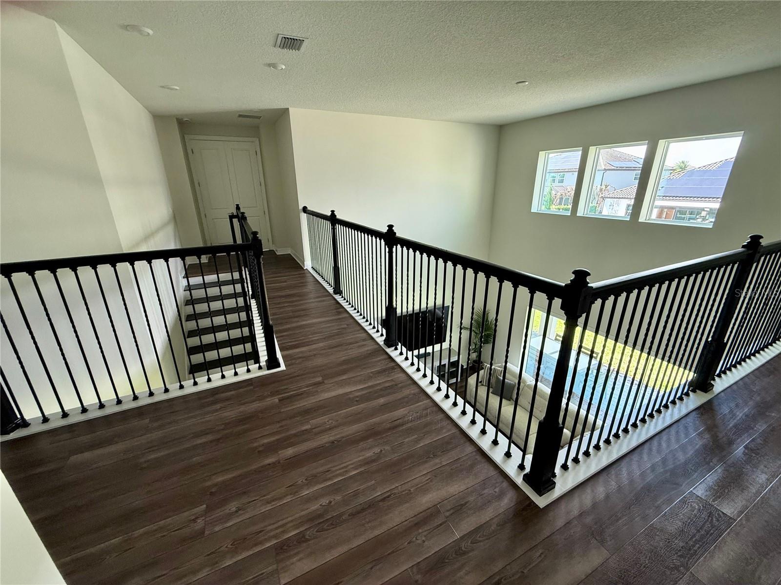8441 Park Cliff Way Property Photo 22