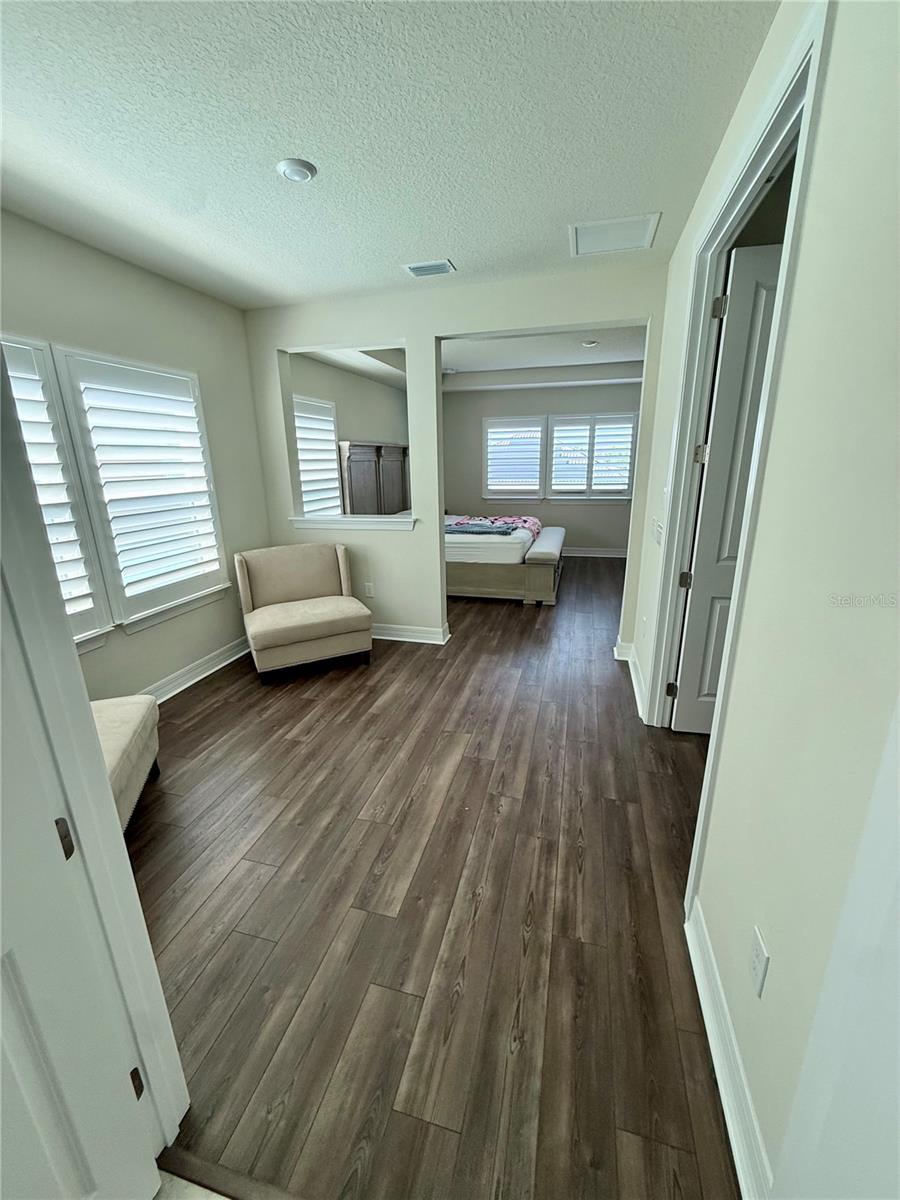 8441 Park Cliff Way Property Photo 33