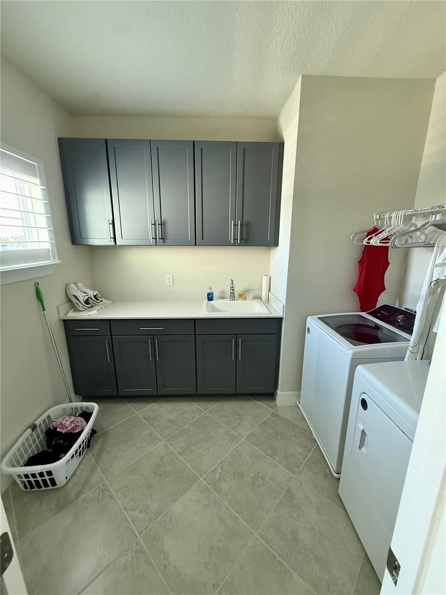 8441 Park Cliff Way Property Photo 41