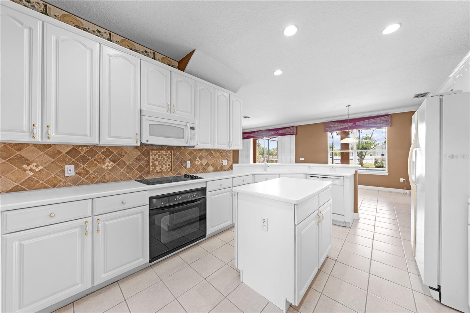1620 Marina Lake Dr Property Photo 22