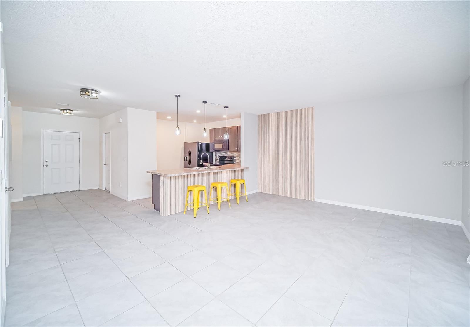 9039 Alba Ln Property Photo 3