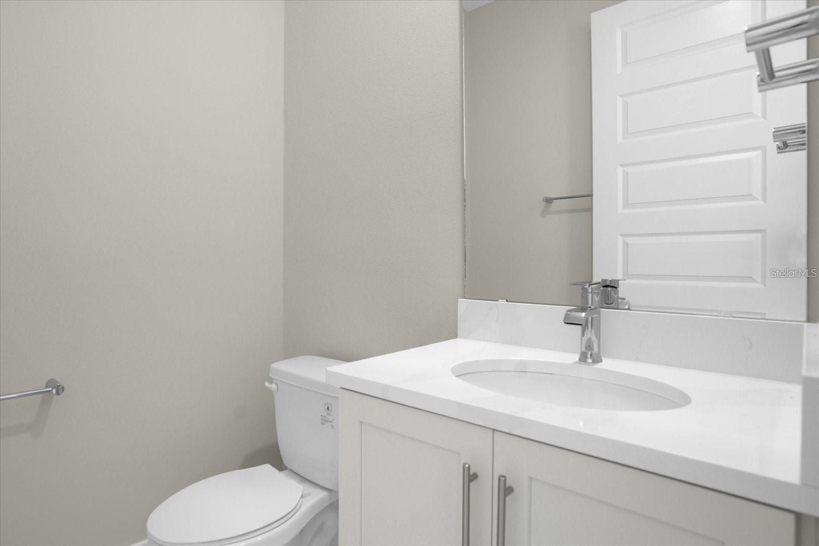 7818 Spectrum Dr Property Photo 16