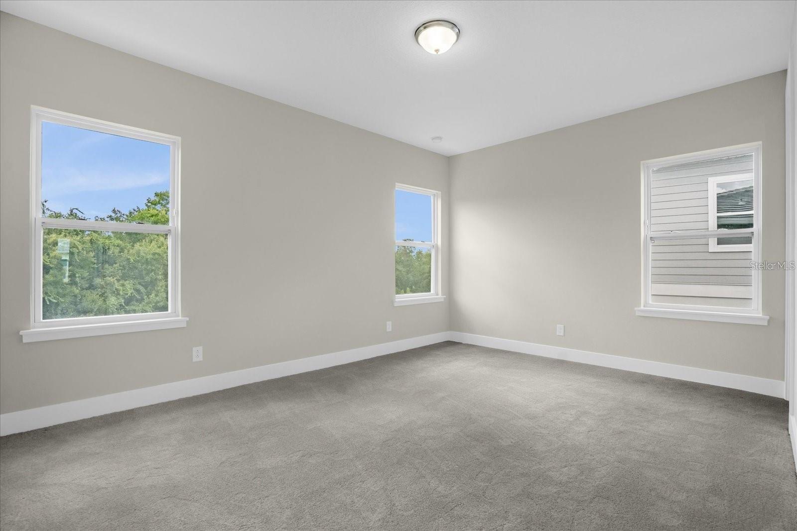 7818 Spectrum Dr Property Photo 17