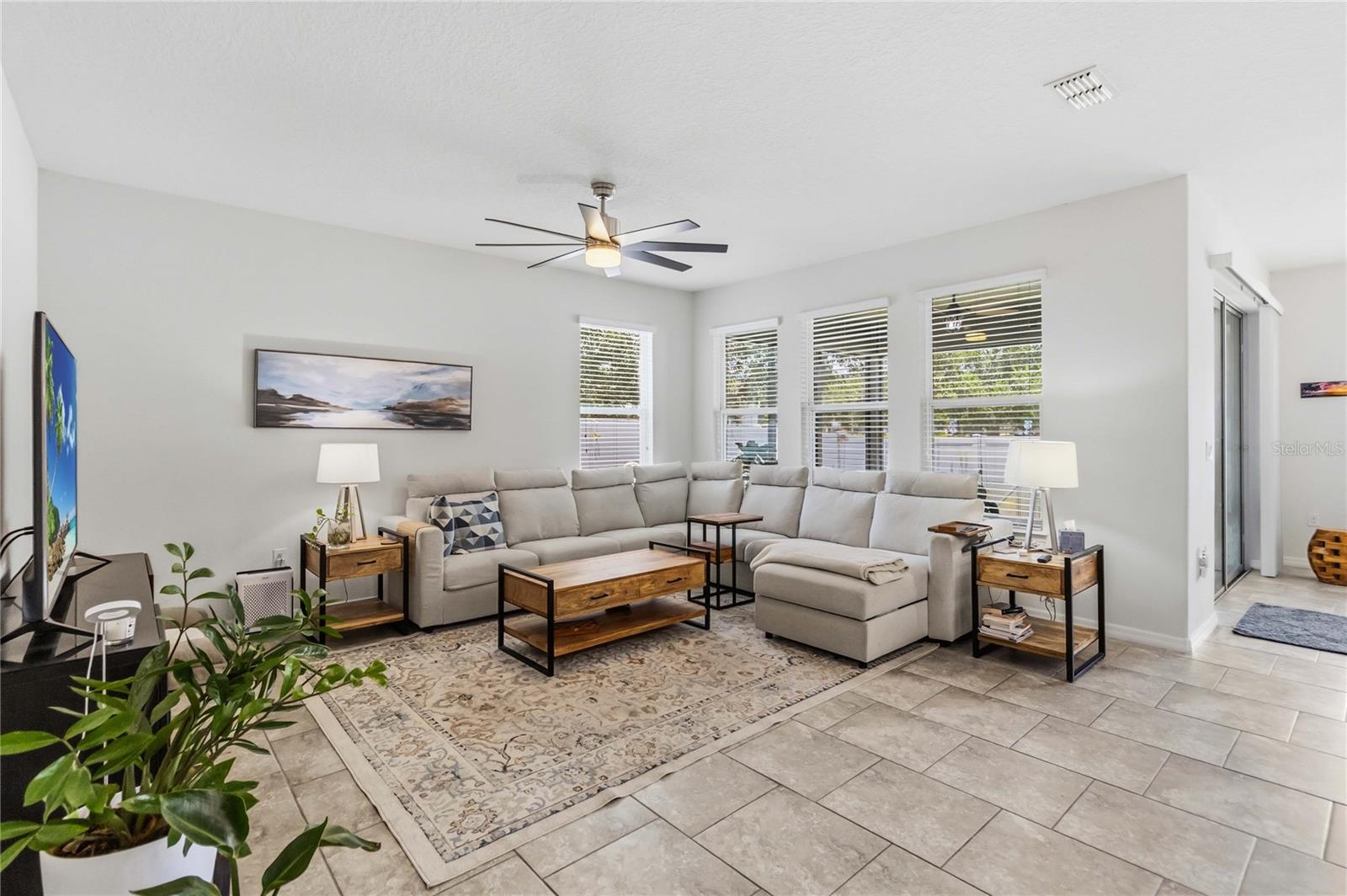 2015 Beacon Landing Cir Property Photo 5