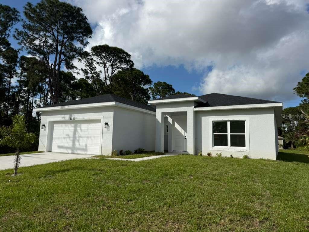 1121 Cogan Dr Se Property Photo 1