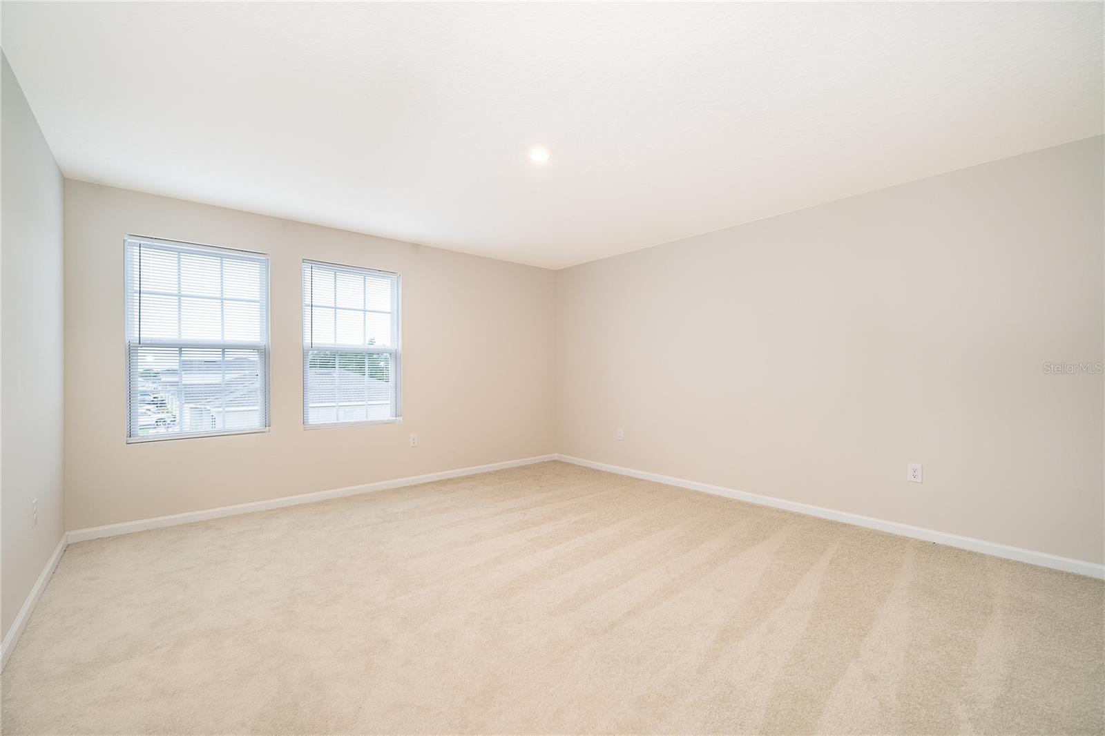 1221 Lexington Ln Property Photo 17