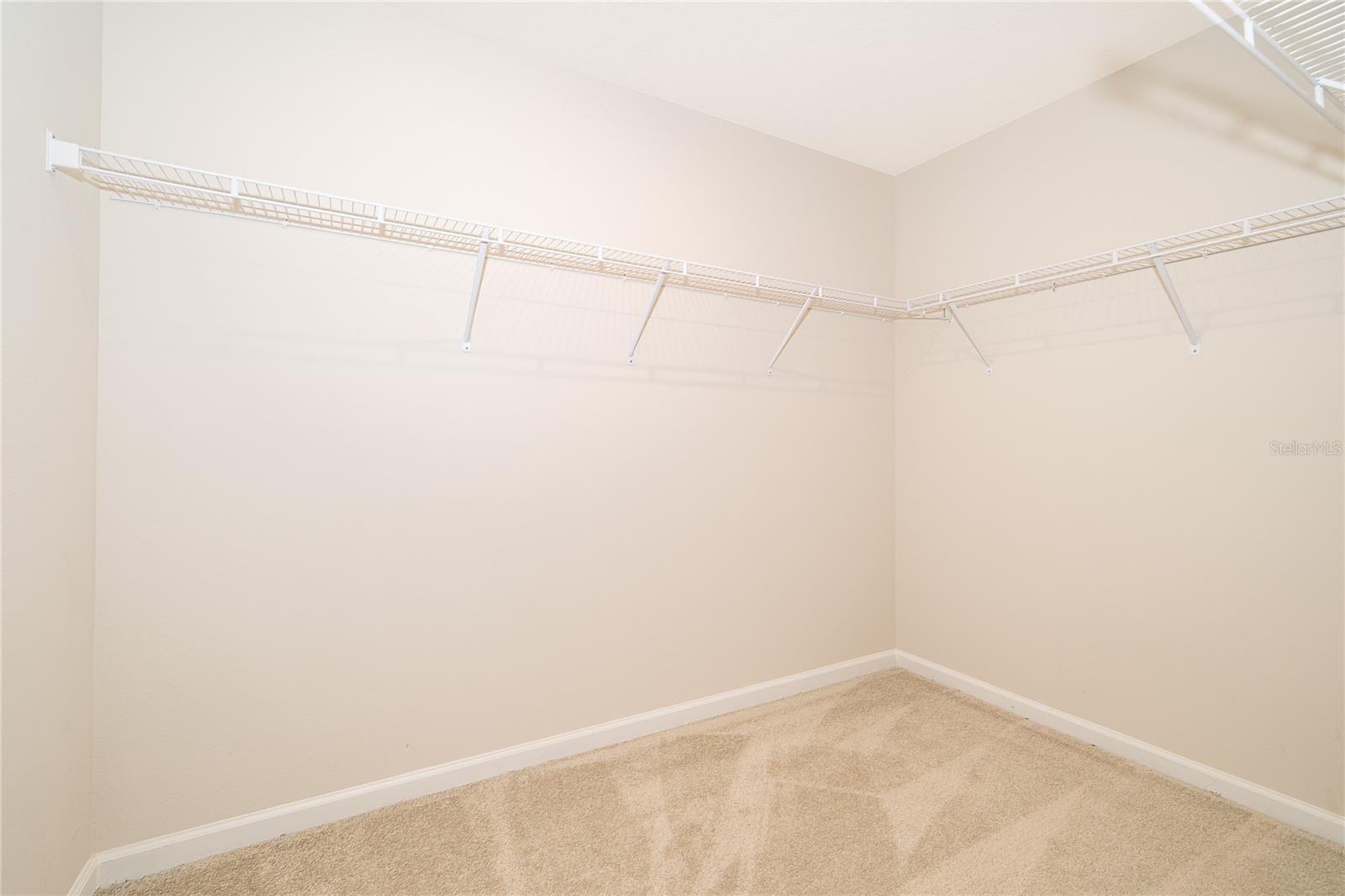 1221 Lexington Ln Property Photo 19