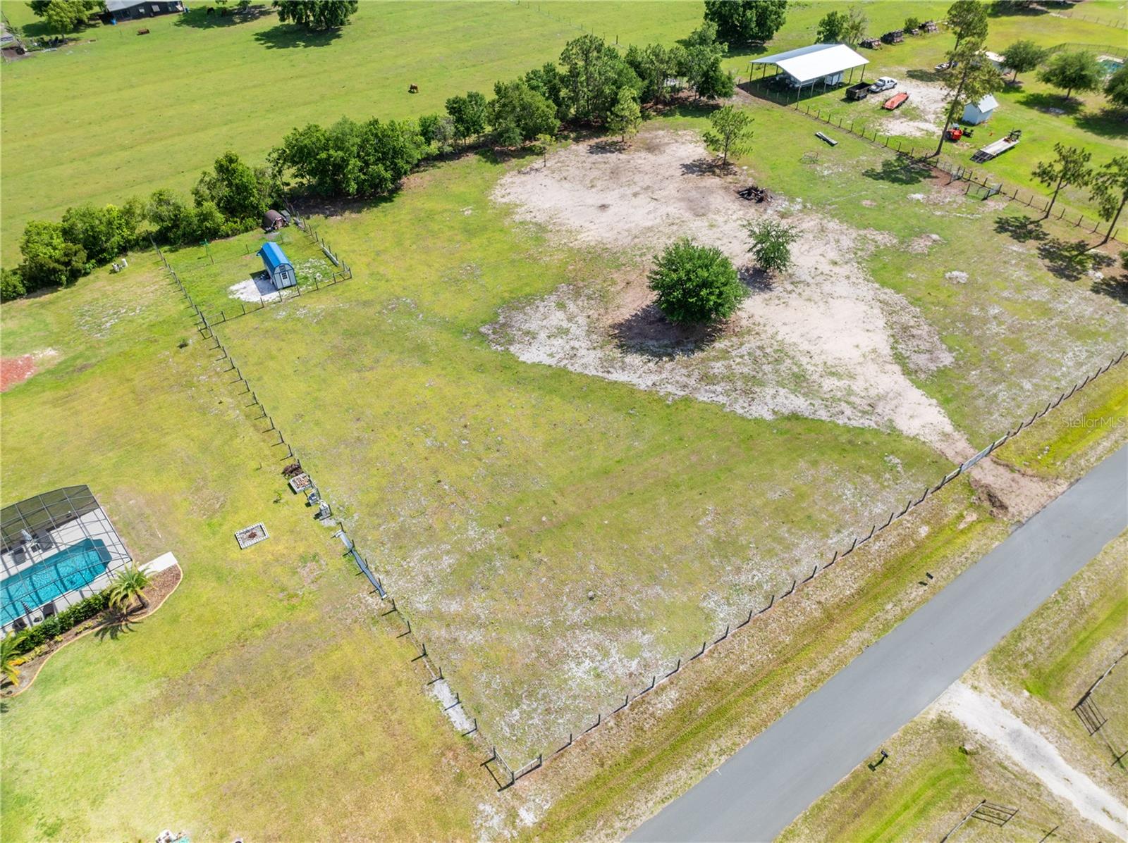 Hunting Lodge Dr Property Photo 5