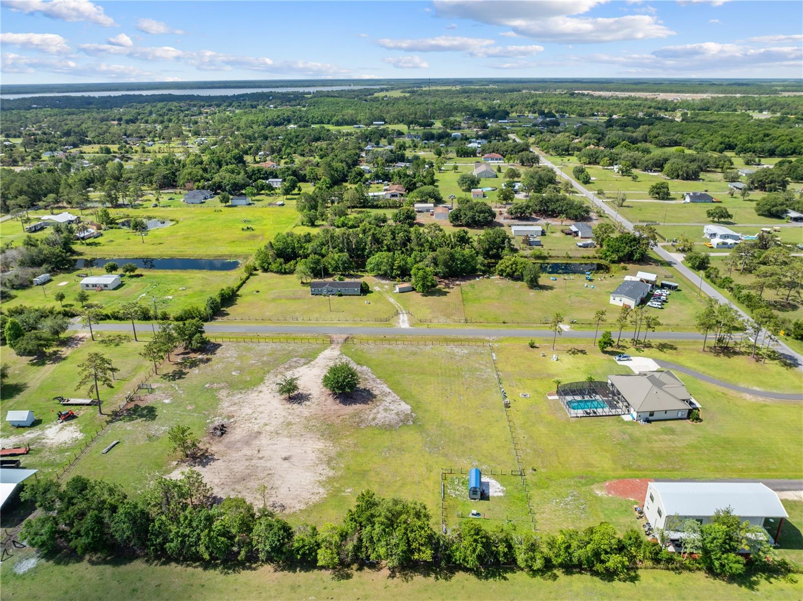 Hunting Lodge Dr Property Photo 15