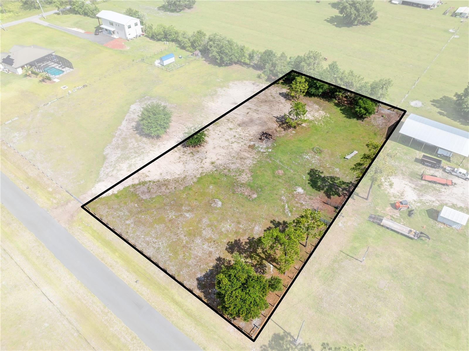 HUNTING LODGE DR Property Photo 1