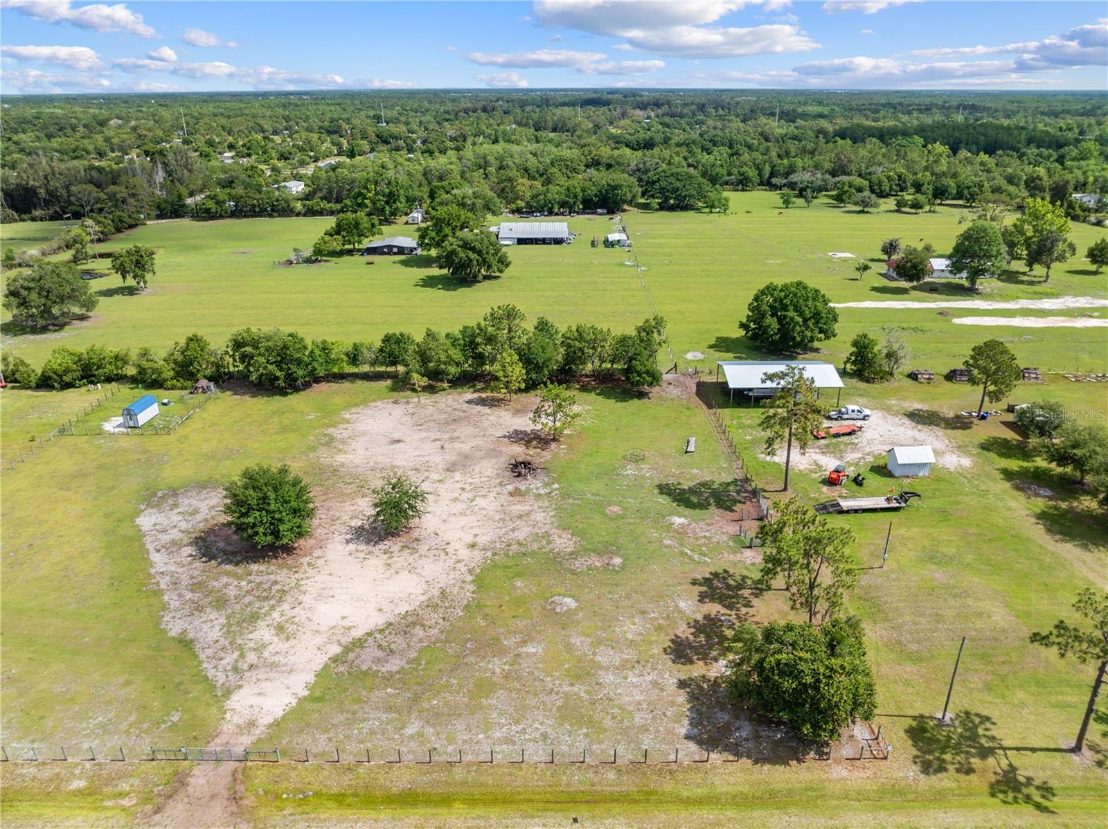 Hunting Lodge Dr Property Photo 9