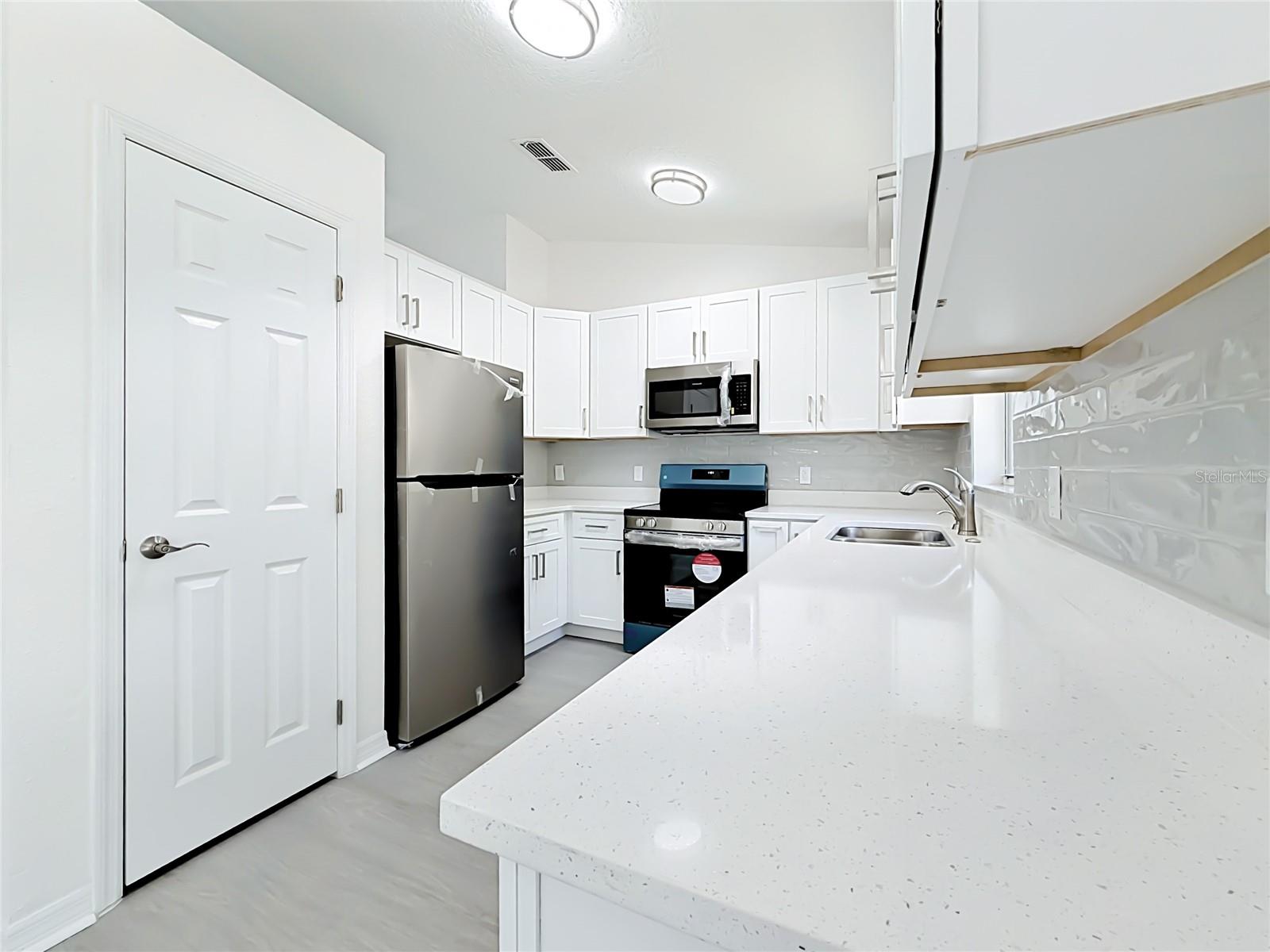 13 Juniper Pass Radl Property Photo 14