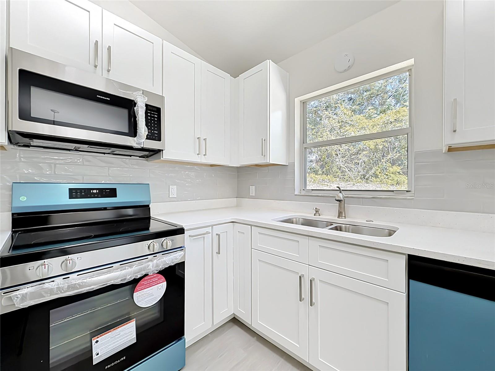 13 Juniper Pass Radl Property Photo 16