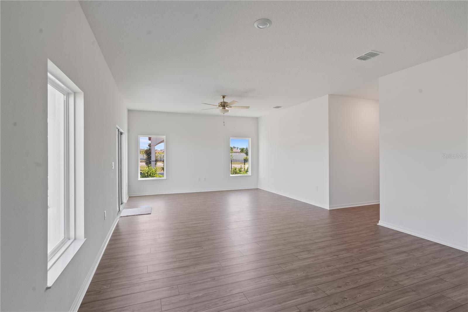 1774 White Elephant Loop Property Photo 3